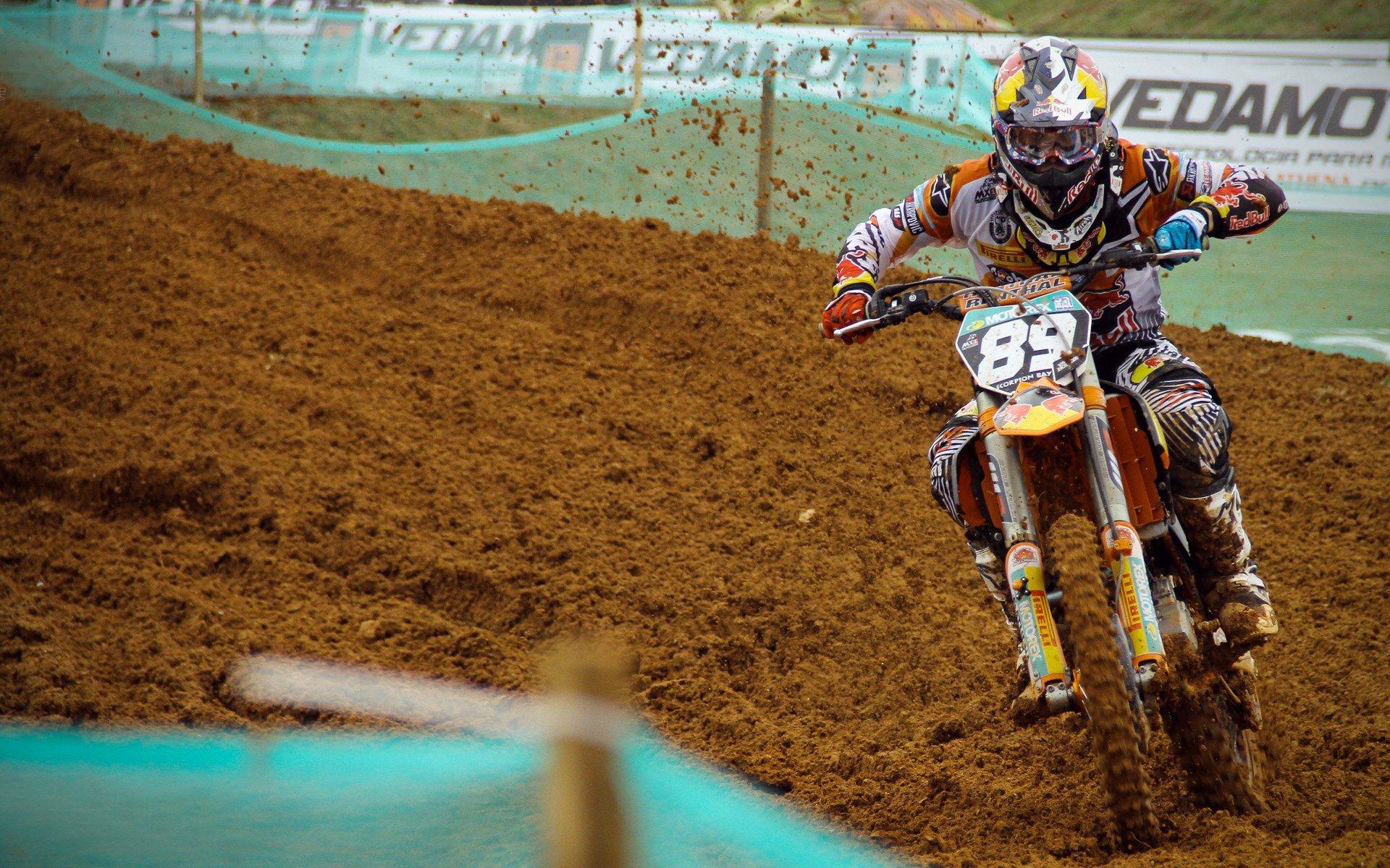 bsport体育：双加时鏖战！湖人险胜勇士，詹姆斯关键封盖锁定胜局